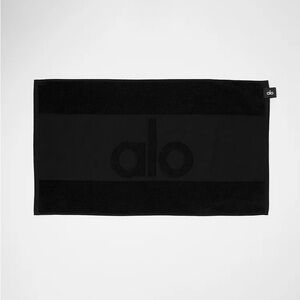 Alo Keep it Cool Gym Towel - Black